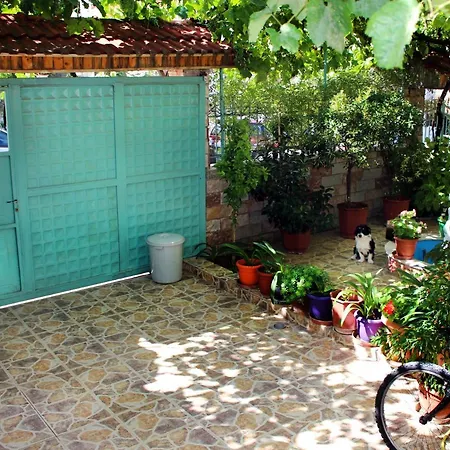Babacari Apartment Gjirokaster